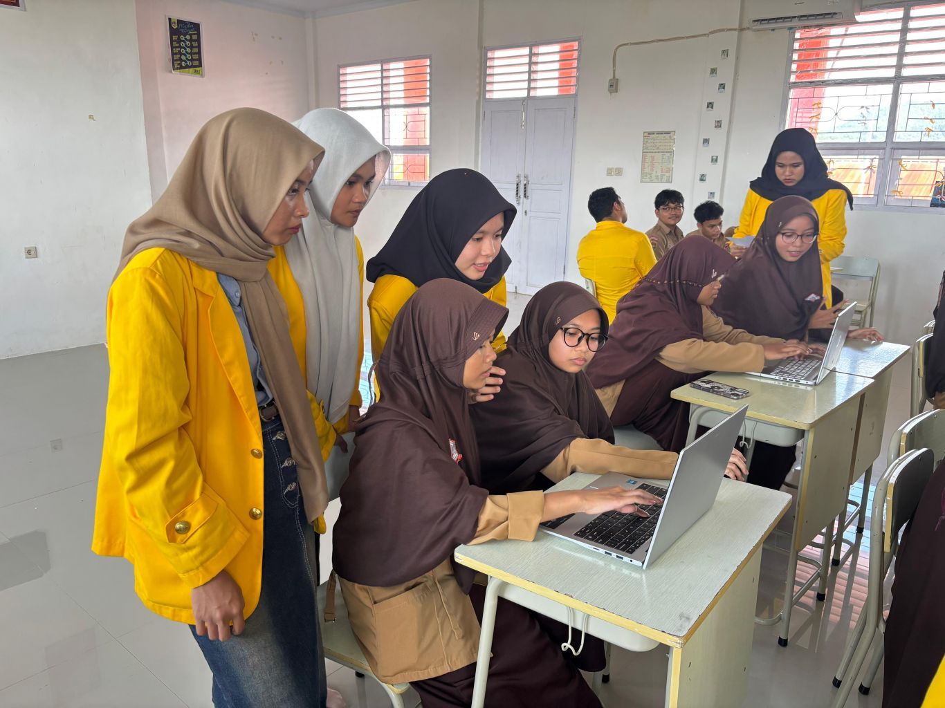 PKM-DI-SMAIT-Insan-Madani,--Jumat,-16-5-2025-(6)