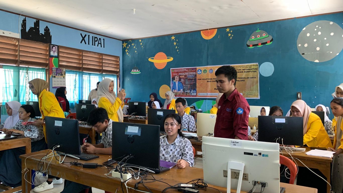 SMAN-5-Palopo-Rabu,-14-5-2025-(3)